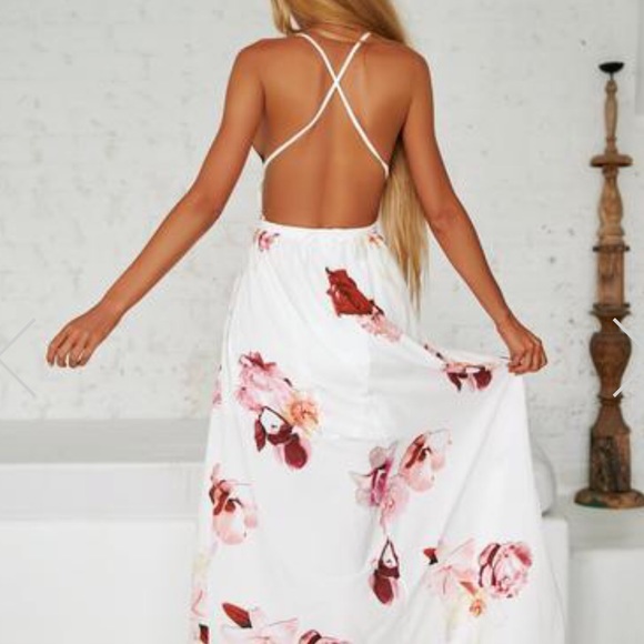 FLORAL FANTASY MAXI DRESS (WHITE/PINK FLORAL) - Picture 2 of 8